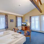 Hotel Haus Seeblick Garni & 3*