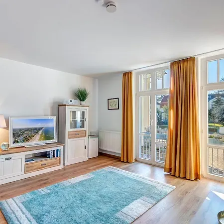 فندق Haus Seeblick Garni & 3*