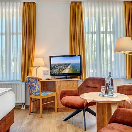 فندق Haus Seeblick Garni &