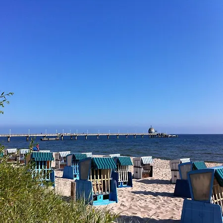 فندق Haus Seeblick Garni & 3*