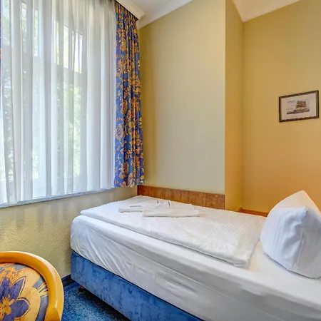 Haus Seeblick Garni & زينوويتز