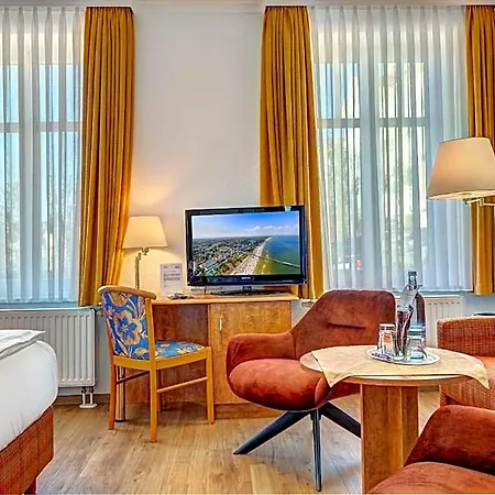 Haus Seeblick Garni & 호텔 3*