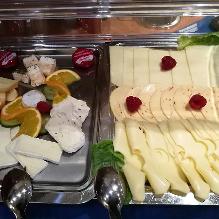 فندق Haus Seeblick Garni & زينوويتز